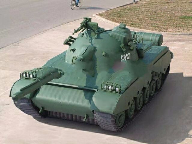 克拉玛依小型军事坦克