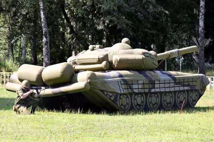 克拉玛依军用坦克